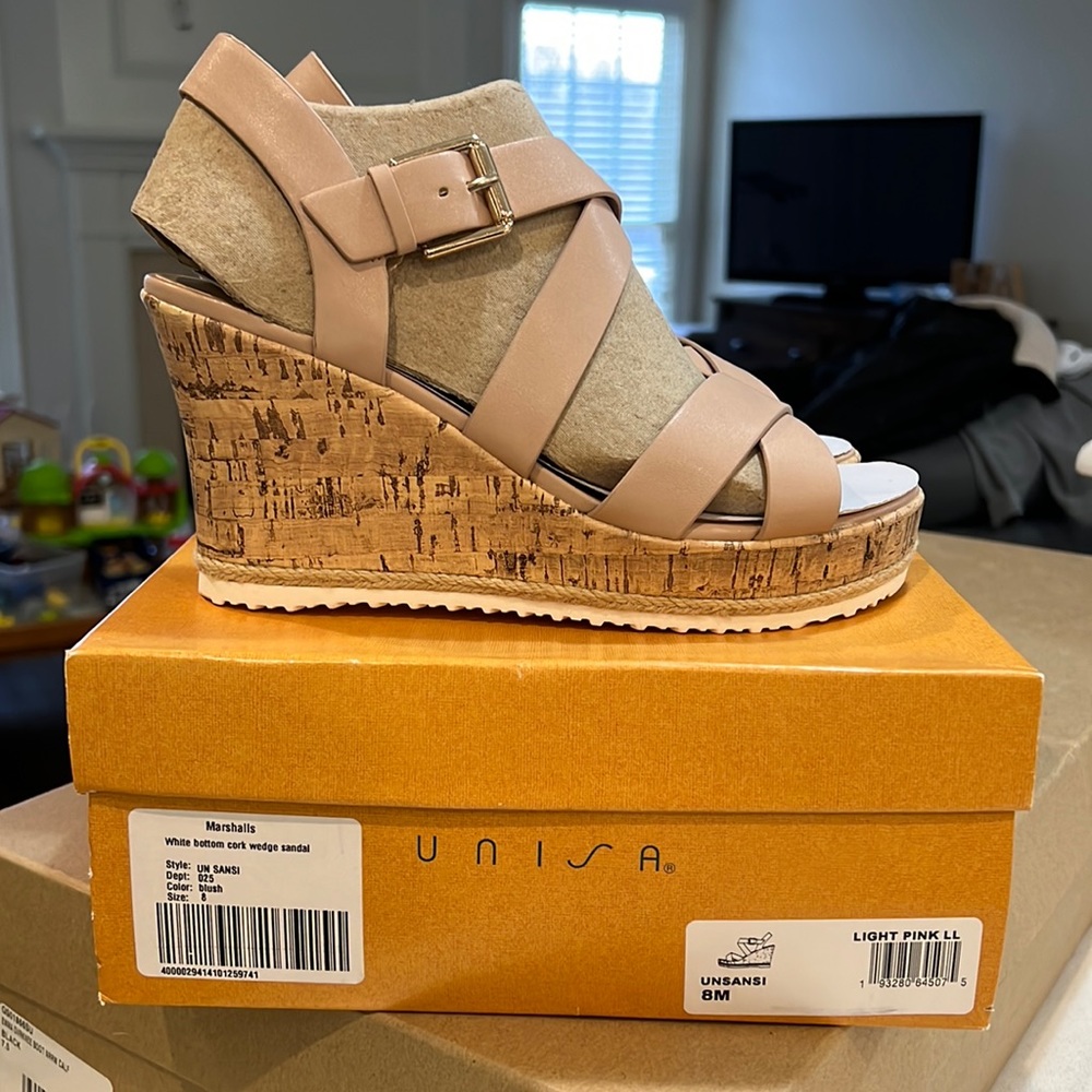 Unisa wedge heel blush pink tan size 8 M strappy